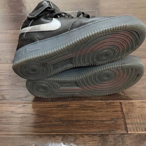 Nike Airforce 1 High Tops Black and clear blue sole - Picture 5 of 5